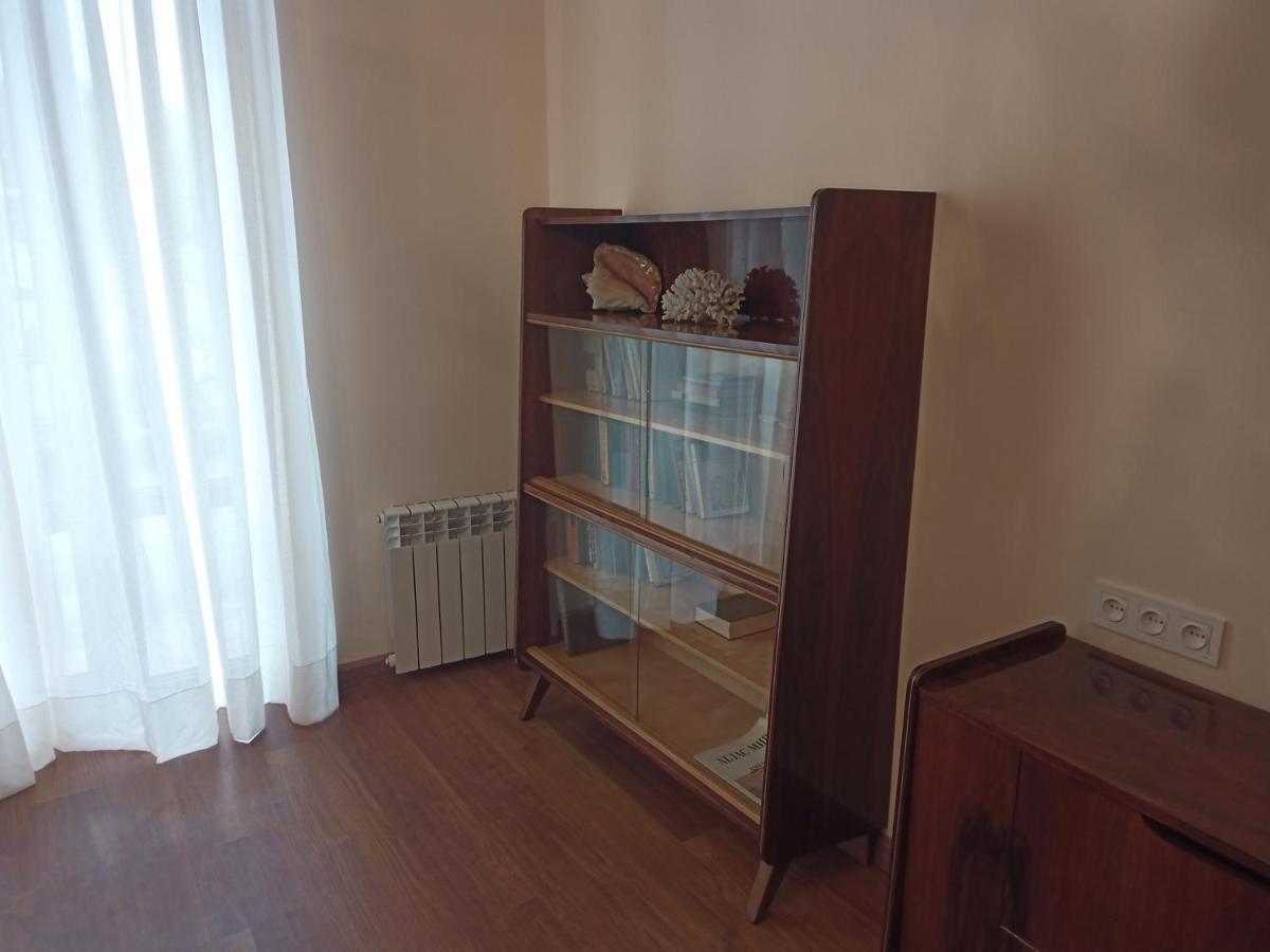Spacious One Bedroom Apartment In The City Centre Erivan Dış mekan fotoğraf