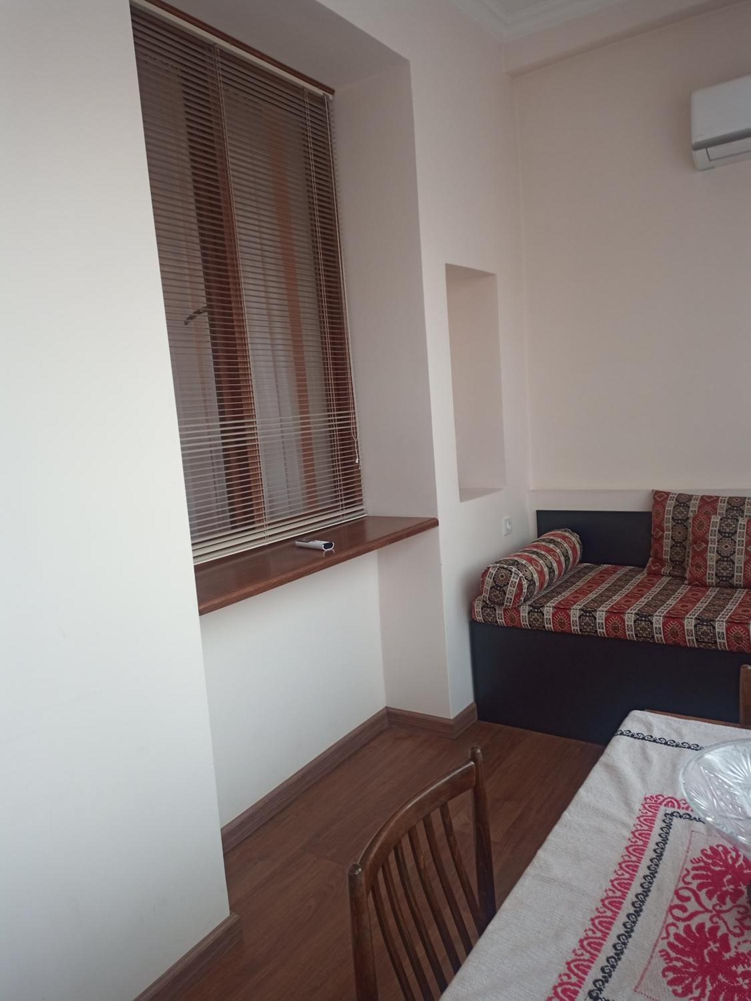 Spacious One Bedroom Apartment In The City Centre Erivan Dış mekan fotoğraf